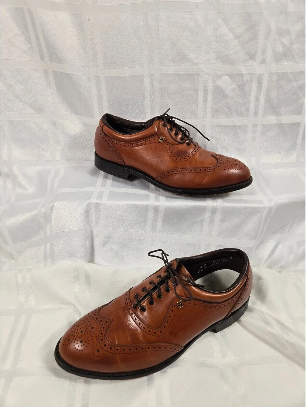 VTG Foot-Joy Classics Wingtip Golf Shoes 10D Metal Spikes